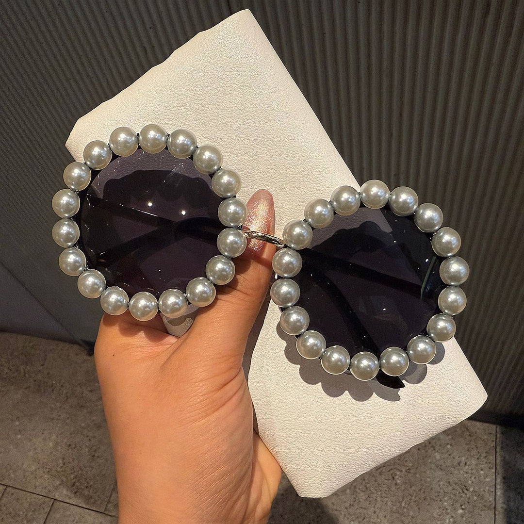 Women's elegant vintage sunglasses with pearl embellishment Bowlift