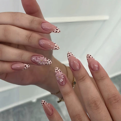 Themed Floral Press-On Nail Set Bowlift