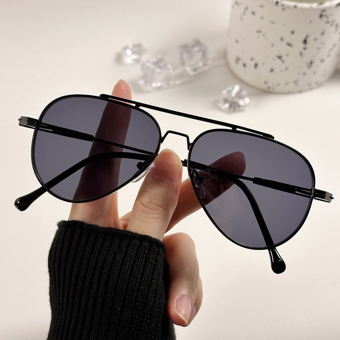 Women's timeless pilot sunglasses with high-quality frame Bowlift