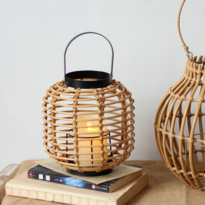 Handcrafted rattan lamp Bowlift