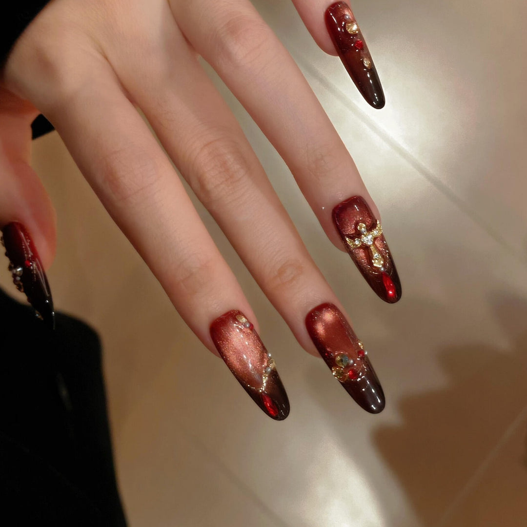 Glamorous and Artistic Nail Tips Bowlift