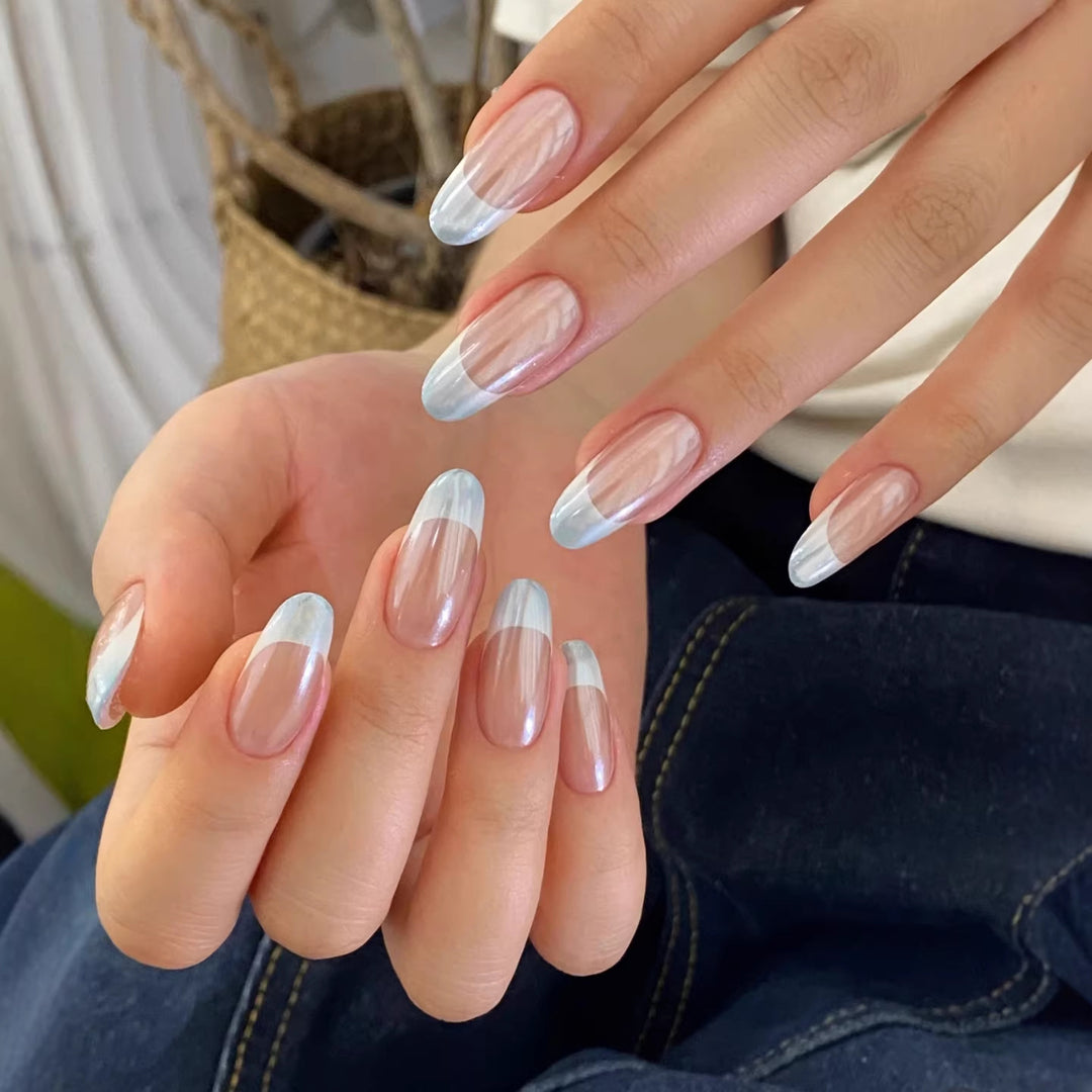 Elegant and Shiny Artificial Nails Bowlift