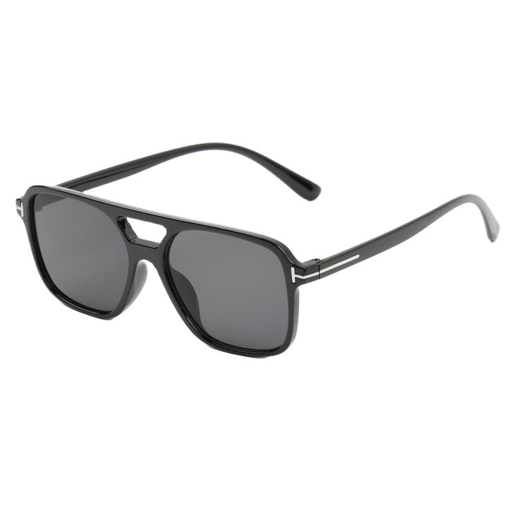 Women’s fashionable sunglasses in trendy tortoiseshell design Bowlift