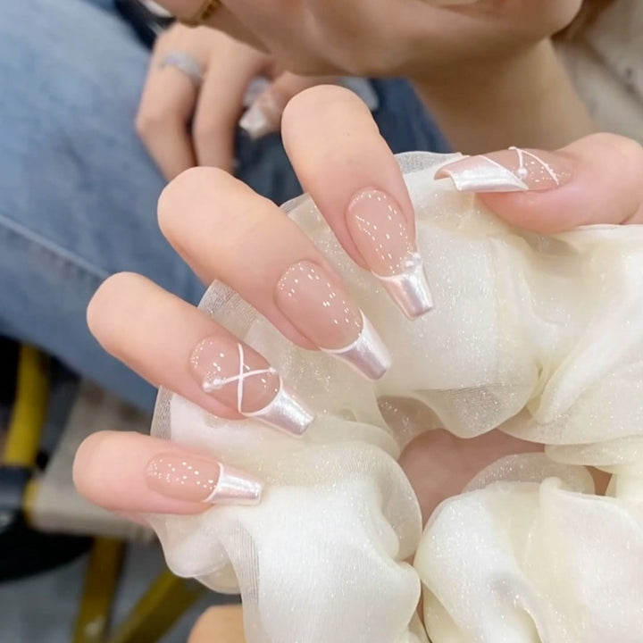 Artificial nails with Romantic Heart Design Bowlift
