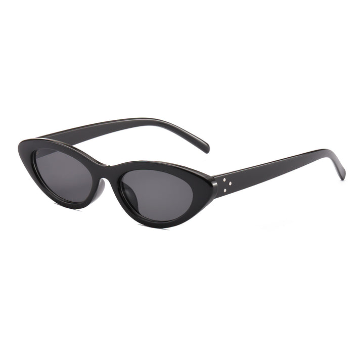 Ladies Cat-Eye Sunglasses in Elegant Leo Design Bowlift
