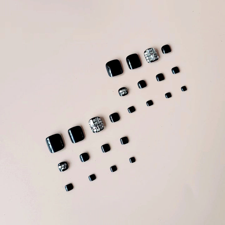 Artificial nail set with elegant rhinestone and glitter accents Bowlift