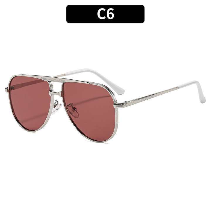 Ladies sunglasses in elegant pilot design Bowlift