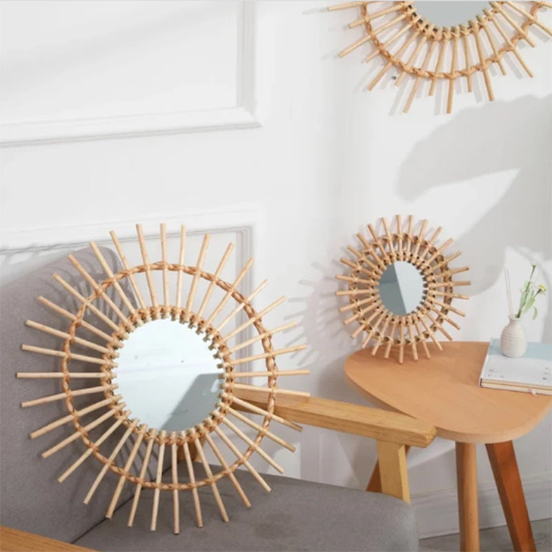 Wall mirror with wicker basket Bowlift