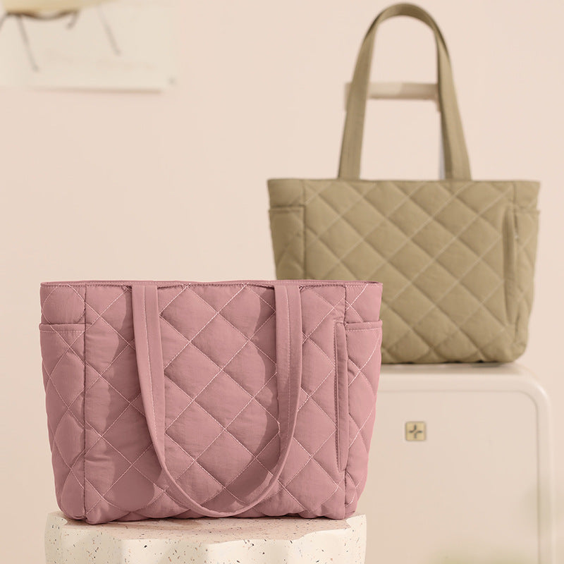 Quilted Handbag Bowlift