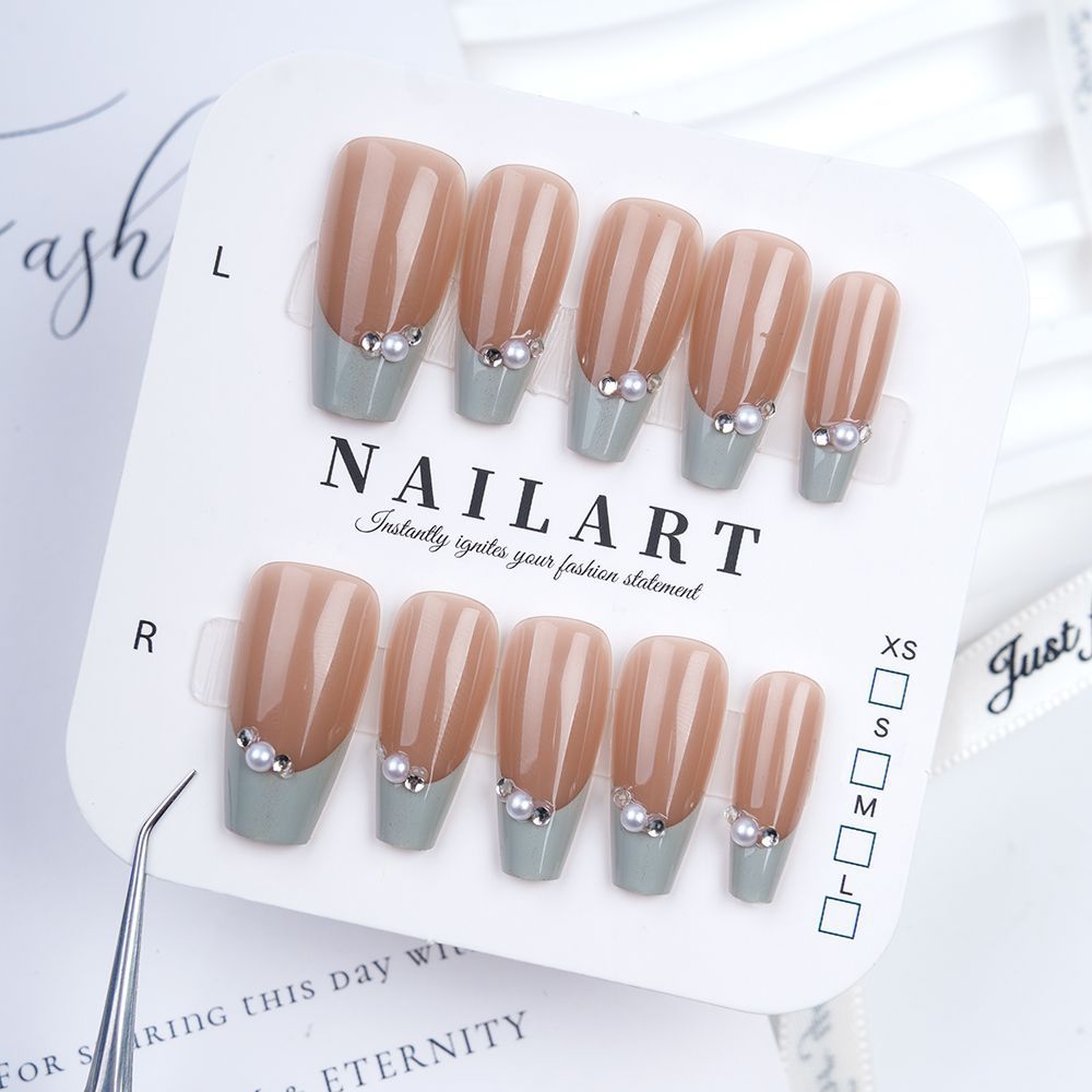 Cute Animal-Themed Press-On Nail Art Set Bowlift