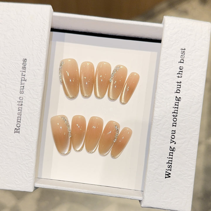 Elegant artificial nail tips with glitter details Bowlift