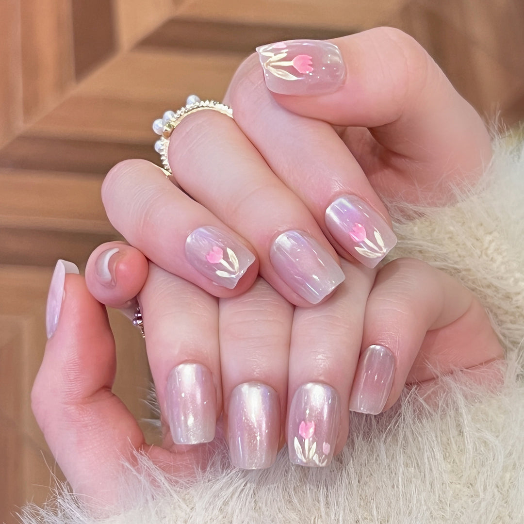 Artificial nail art with floral decorations Bowlift