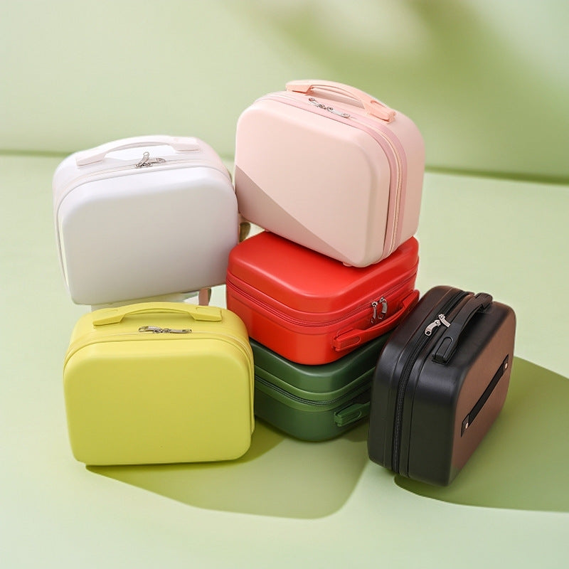 hard-shell travel vanity case with molded handle and double-zip closure Bowlift