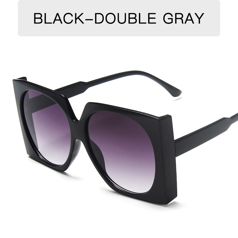 Women's Oversized Sunglasses in Elegant Frame Bowlift
