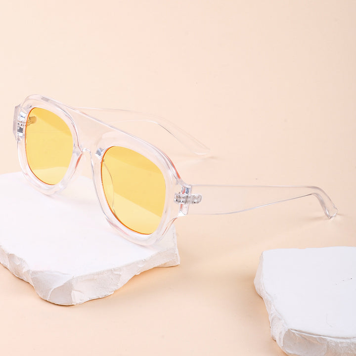 Women Designer Glasses in Retro Style Bowlift