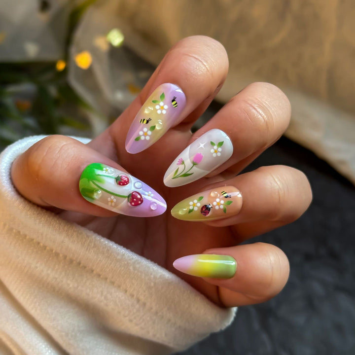 Artistic Floral-Themed Press-On Nails Bowlift