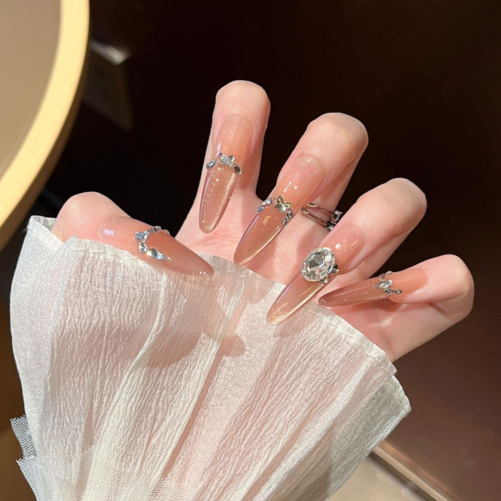 Stylish Stiletto Press-On Nail Extensions Bowlift