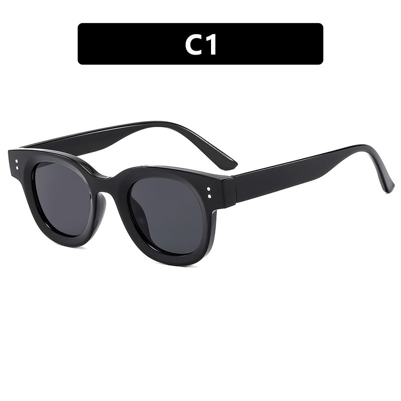 Ladies stylish sunglasses with distinctive design and polarized lenses Bowlift