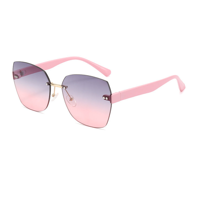 Women's Fashion Tortoiseshell Sunglasses with Golden Accents Bowlift