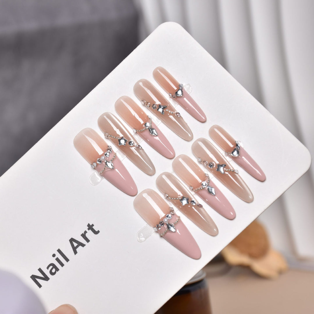 Glamorous Rhinestone-Embellished Press-On Nail Extensions Bowlift