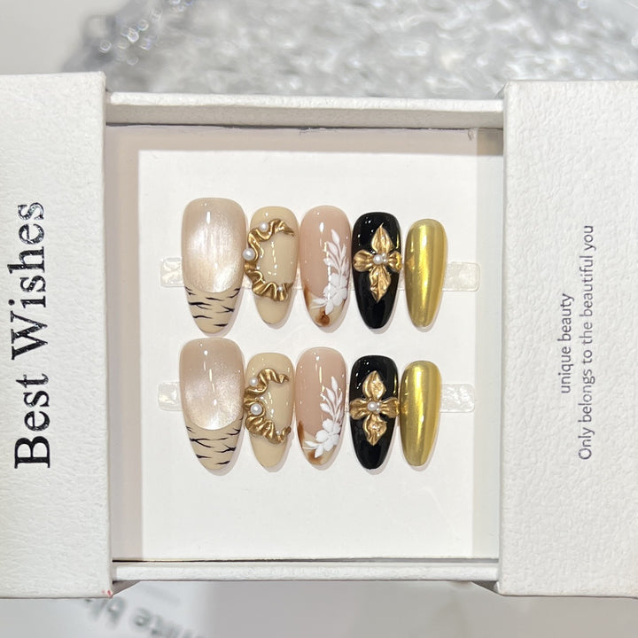 Artistic Press-On Nail Set with Decorative Floral Elements Bowlift
