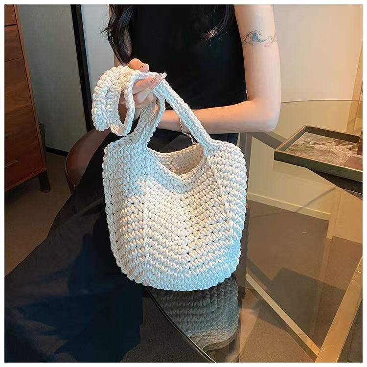 Fashionable and Sustainable Macrame Bag Bowlift