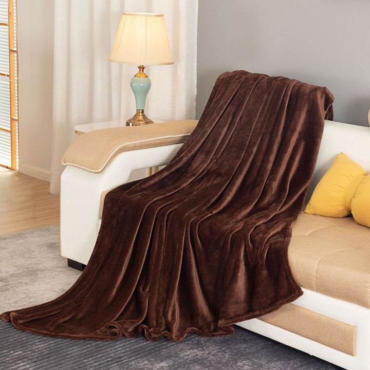 Ladies luxurious fleece blanket with soft texture Bowlift