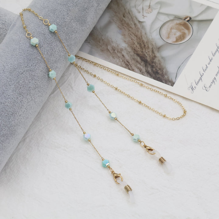 Elegant Gold Chain Necklace with Gemstones Bowlift