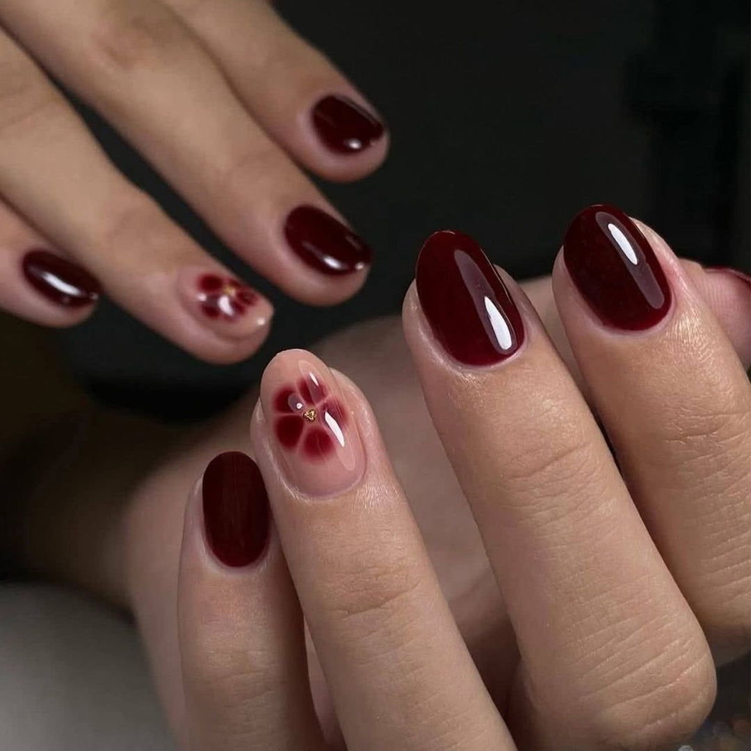 Artfully designed nail art Bowlift