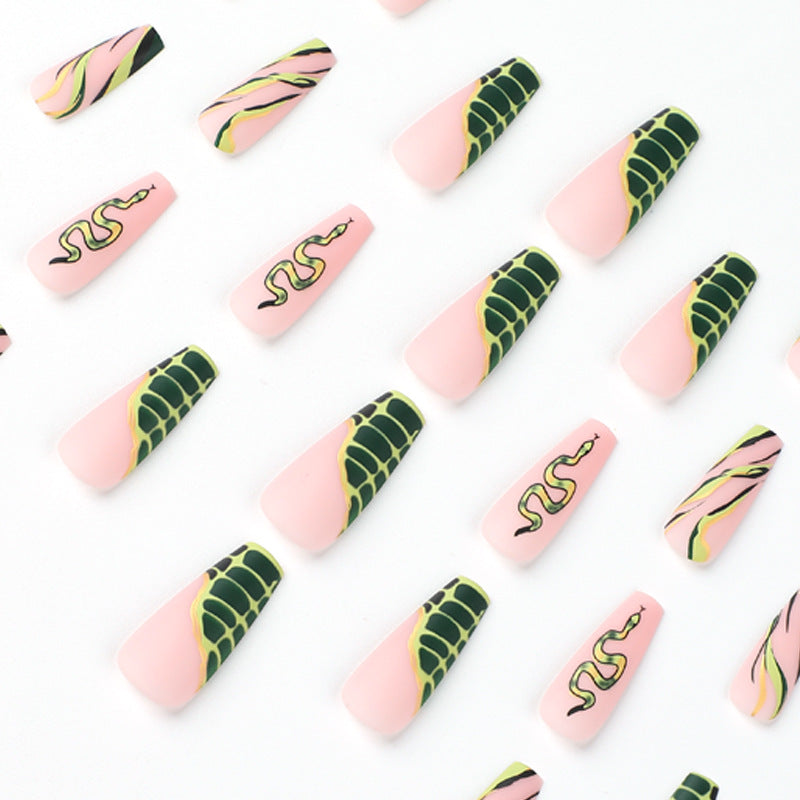 Artful Nail Extensions with Serpentine Design Bowlift