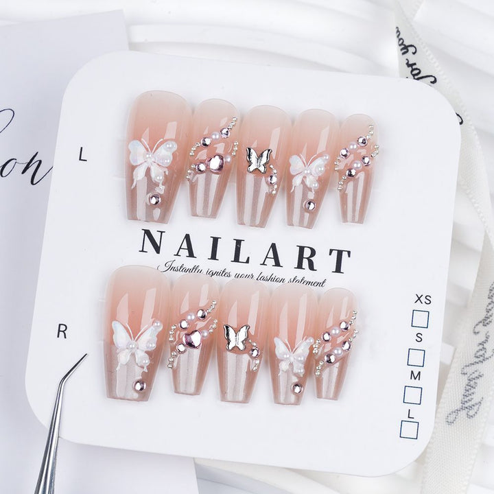 Crystal-Embellished Press-On Nail Set Bowlift