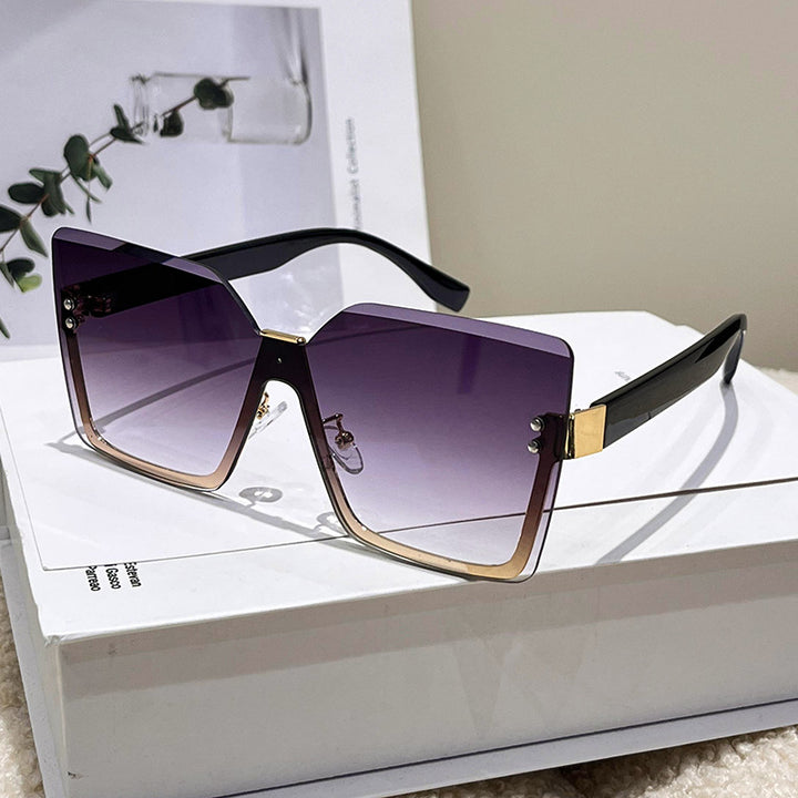 Ladies oversized sunglasses in modern design with UV protection Bowlift