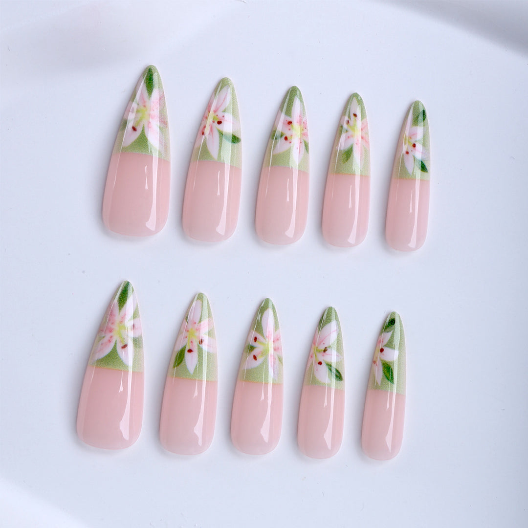 Artificial nails with hand-crafted floral embellishments Bowlift