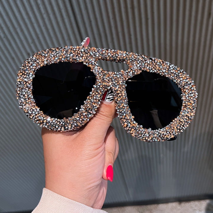 Women's Glittering Glamour Sunglasses with Unique Crystal Frame Bowlift