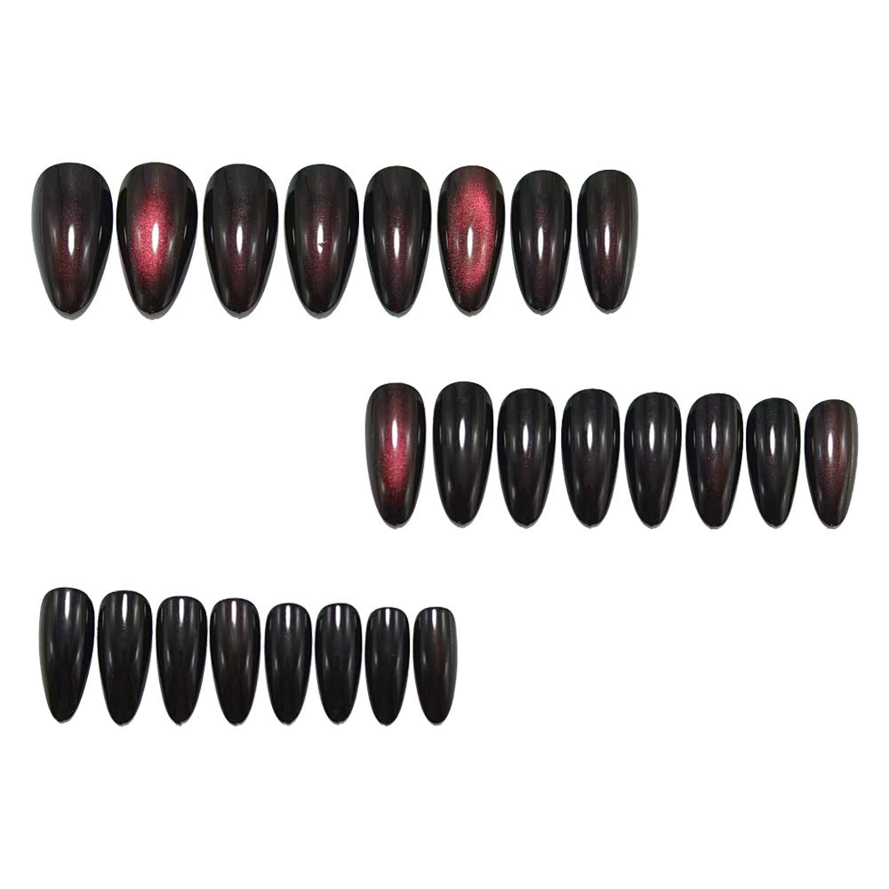 Glamorous artificial nails in elegant stiletto design Bowlift