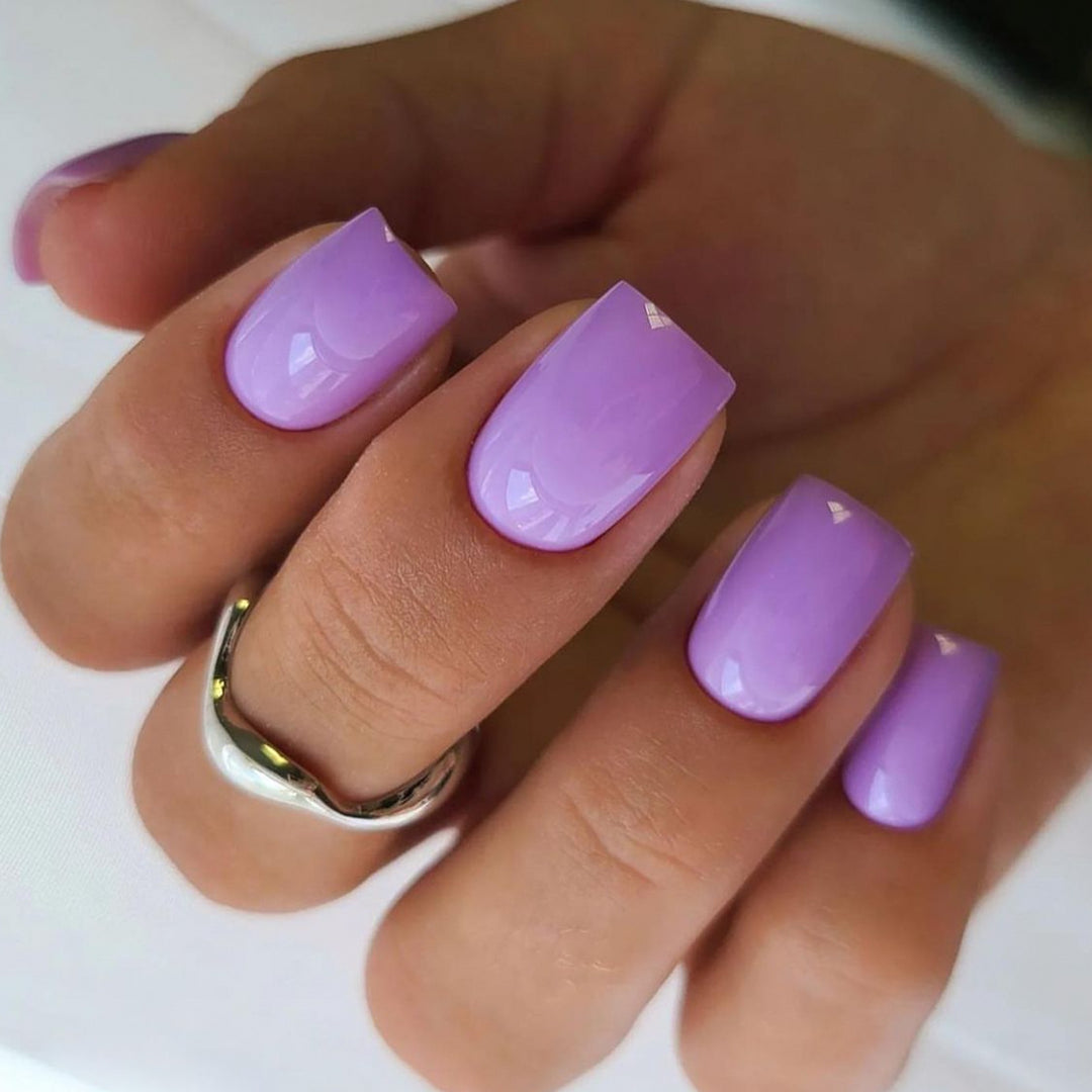 Glossy Square Nail Extensions Bowlift