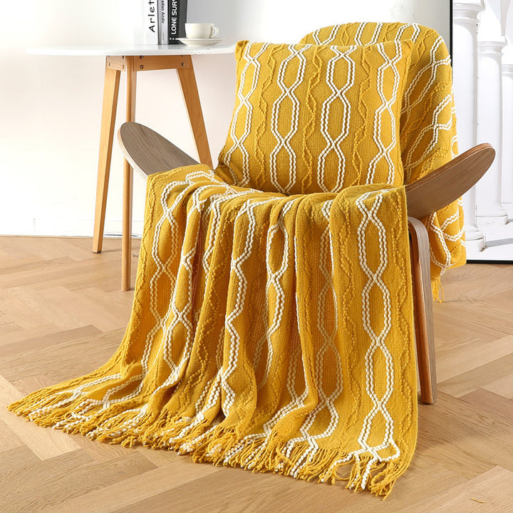 Ladies decorative and cozy woven blanket Bowlift