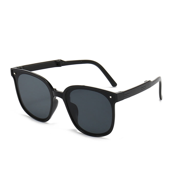 Women's classic sunglasses in stylish design Bowlift