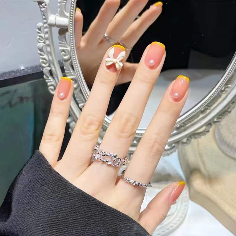 Stylish art nails with 3D flower accents Bowlift