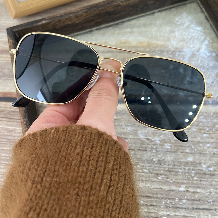 Fashionable metal sunglasses Bowlift