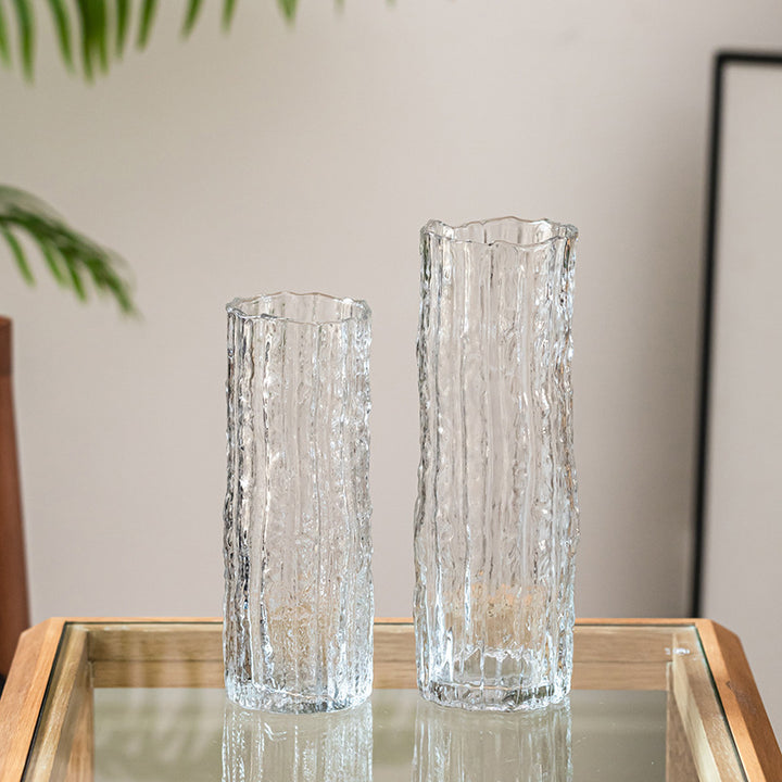 Artful Glass Vase in Modern Design Bowlift