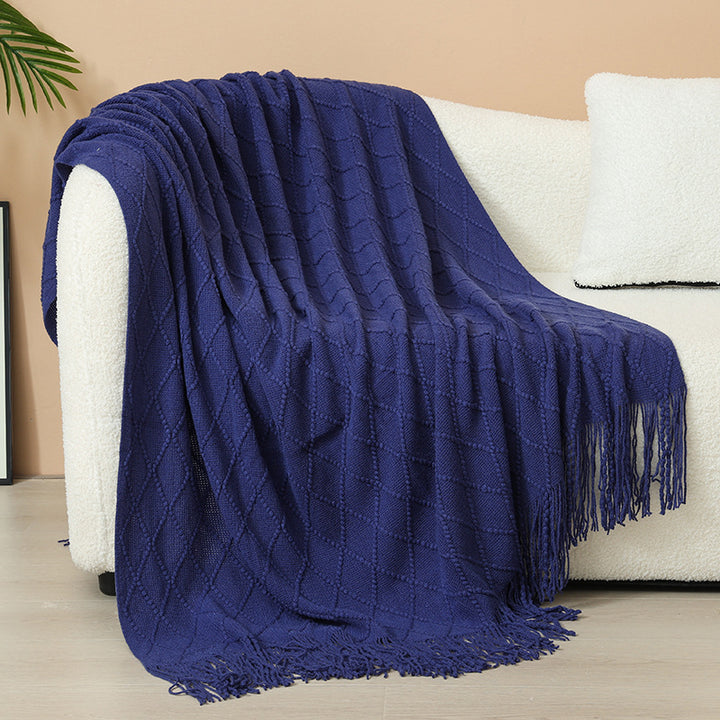 Women Elegant and stylish living and cuddly blanket with fringes Bowlift