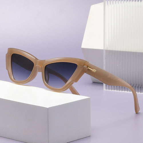 Women's fashionable sunglasses in extravagant tortoiseshell design Bowlift