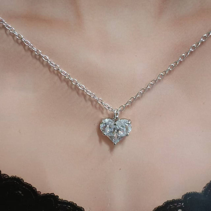 Heart-Shaped Crystal Pendant Necklace Bowlift
