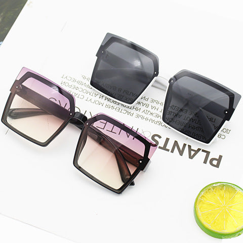 Women's Fashion Square Sunglasses with Stylish Two-Tone Frame Bowlift