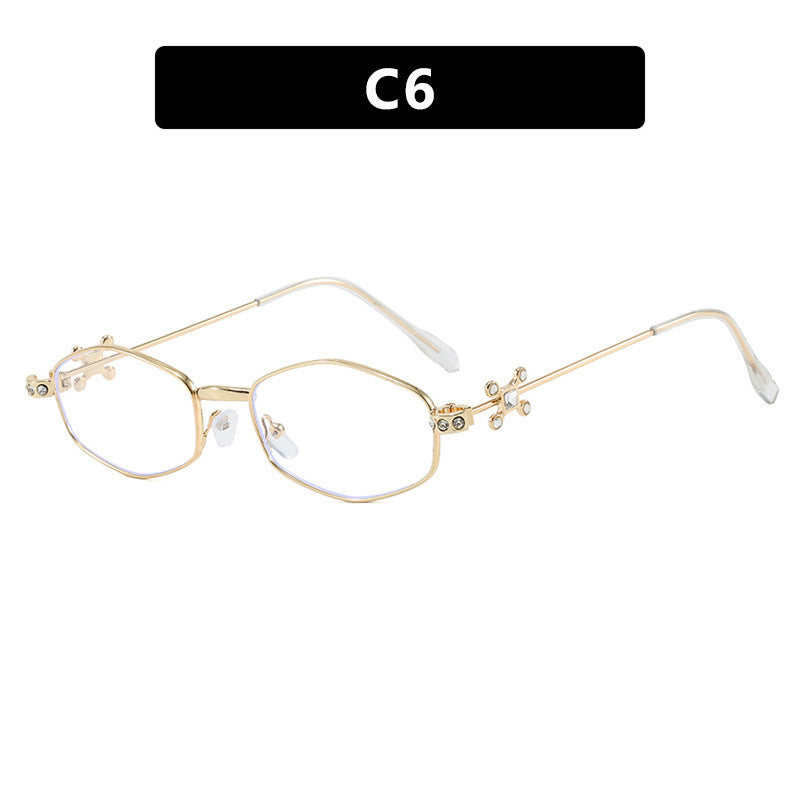 Women's sunglasses with elegant accents and UV protection Bowlift