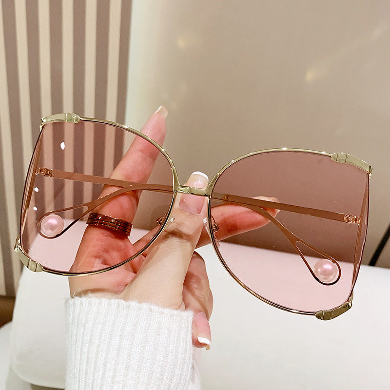 Ladies fashionable glasses with elegant pearl decor Bowlift