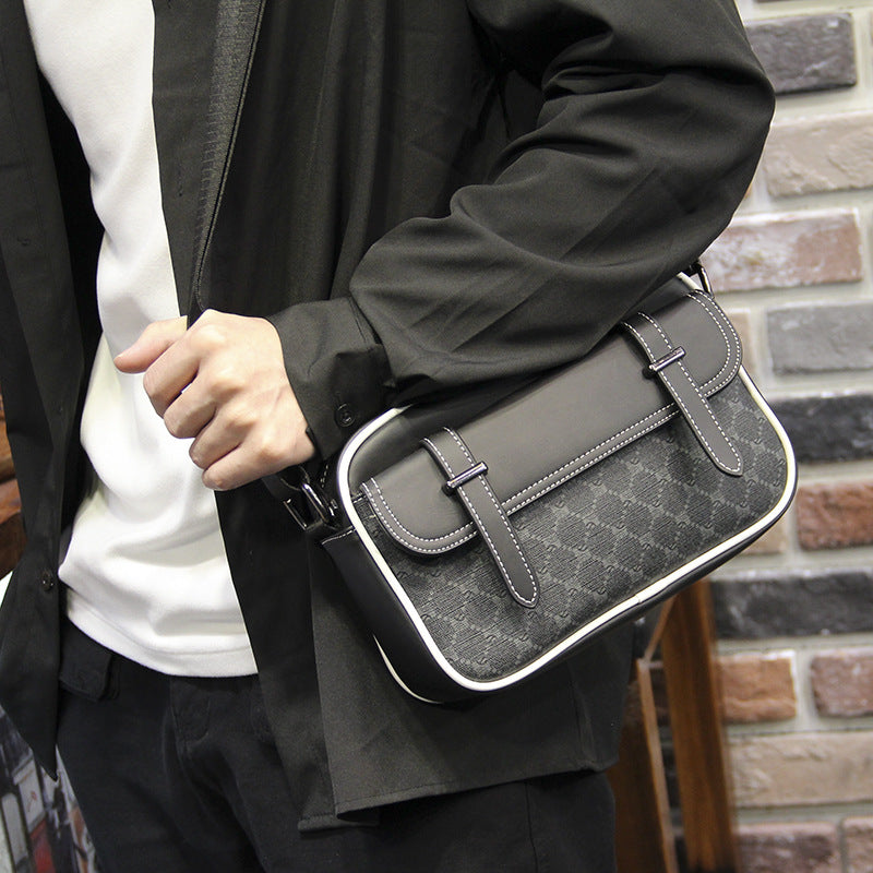 Versatile crossbody bag with durable exterior material Bowlift