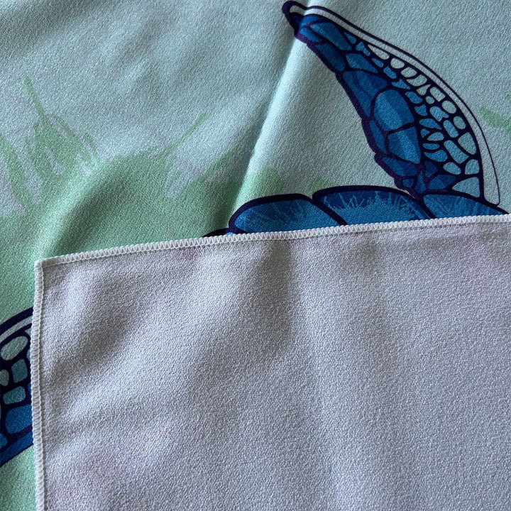 Beach towel with maritime star motif Bowlift