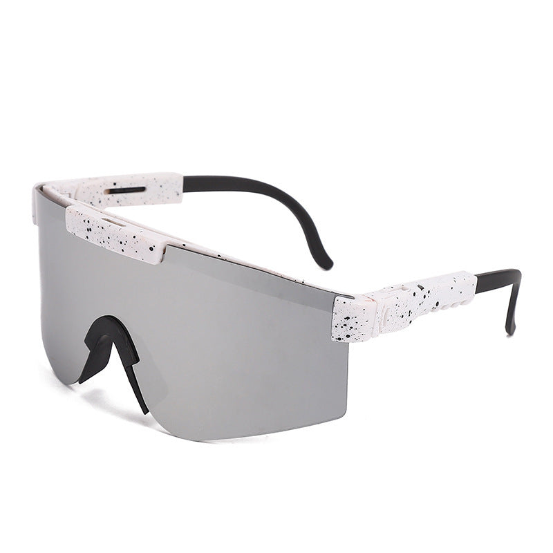 Women's Sporty Statement Sunglasses in Modern Design Bowlift